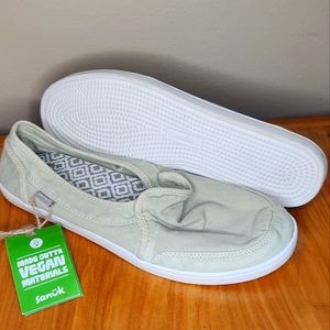 Sanuk slip on shoes